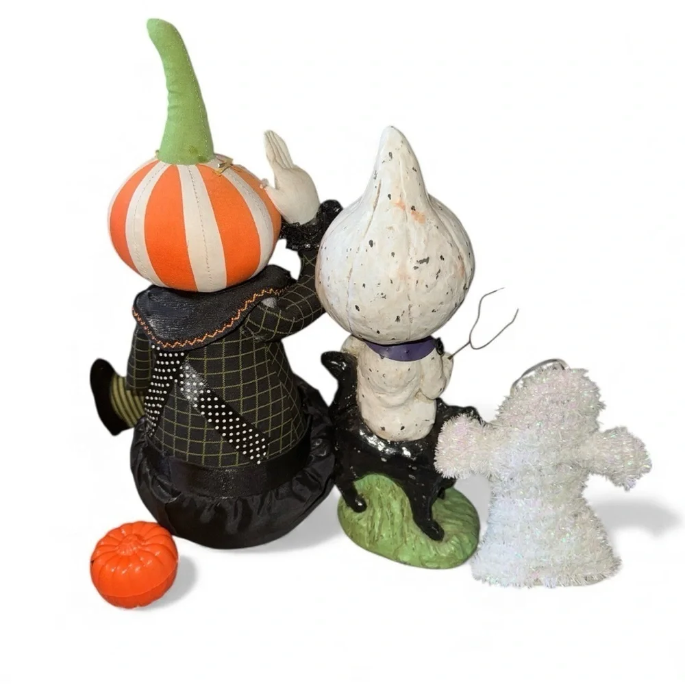 Halloween Pumpkin and Ghost Retro Home Spooky Scary Decorations Old School Decor